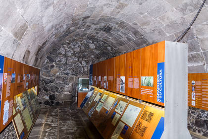 Гарачико: Внутри оборонительной крепости Сан Мигель, повествование об исторических фактах