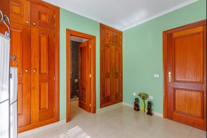 Продажа недвижимости на Тенерифе: Таунхаус c 2 спальнями в Кальяо Сальвахе №01S0000001