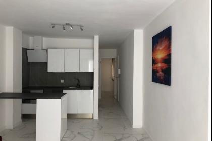 Продажа недвижимости на Тенерифе: Апартамент с 1 спальней в Эль Медано №01S0000110
