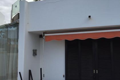 Продажа недвижимости на Тенерифе: Вилла c 2 спальнями в Плайя де Лас Америкас №01S0000114