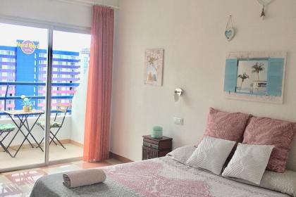 Продажа недвижимости на Тенерифе: Апартамент с 1 спальней в Плайя Параисо №01S0000116