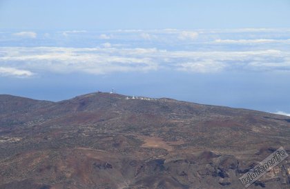 Вид с вулкана Тейде: астрономическая обсерватория.